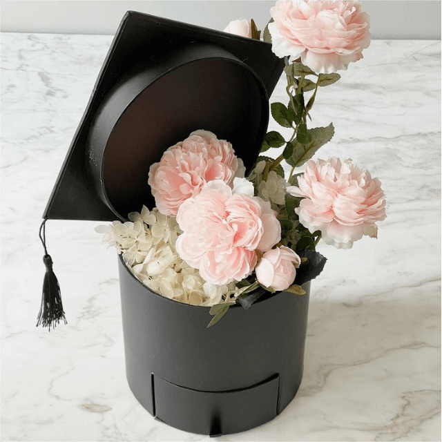 Graduation Gift Box Lansbox packaging