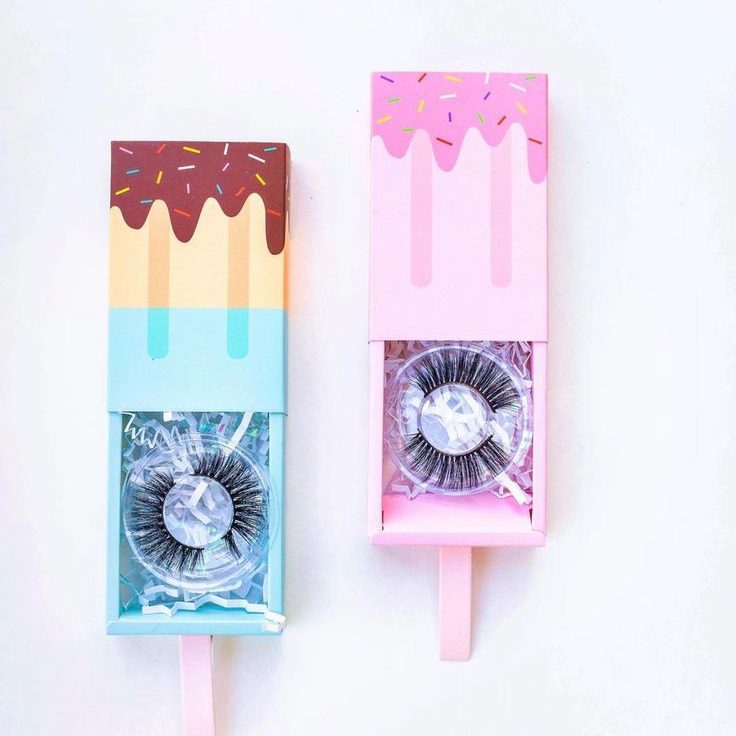 Sleeve eyelash boxes